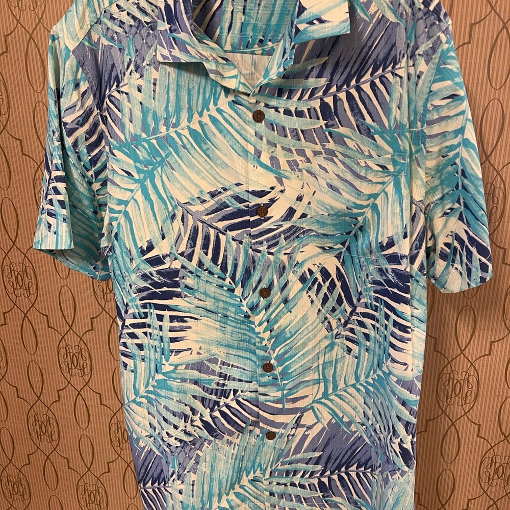 Men’s Tommy Bahama, button-down, short sleeve shirt, size large